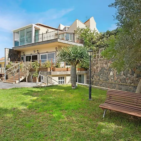 Holiday home Carmelo Y Carmela 1